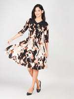 Load image into Gallery viewer, buy black abstract print midi dress for women