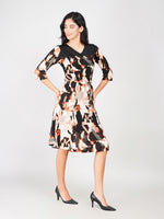 Load image into Gallery viewer, women stylish black printed dress