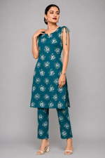 Load image into Gallery viewer, Teal blue floral printed two-piece co-ord set - PRAVtown

